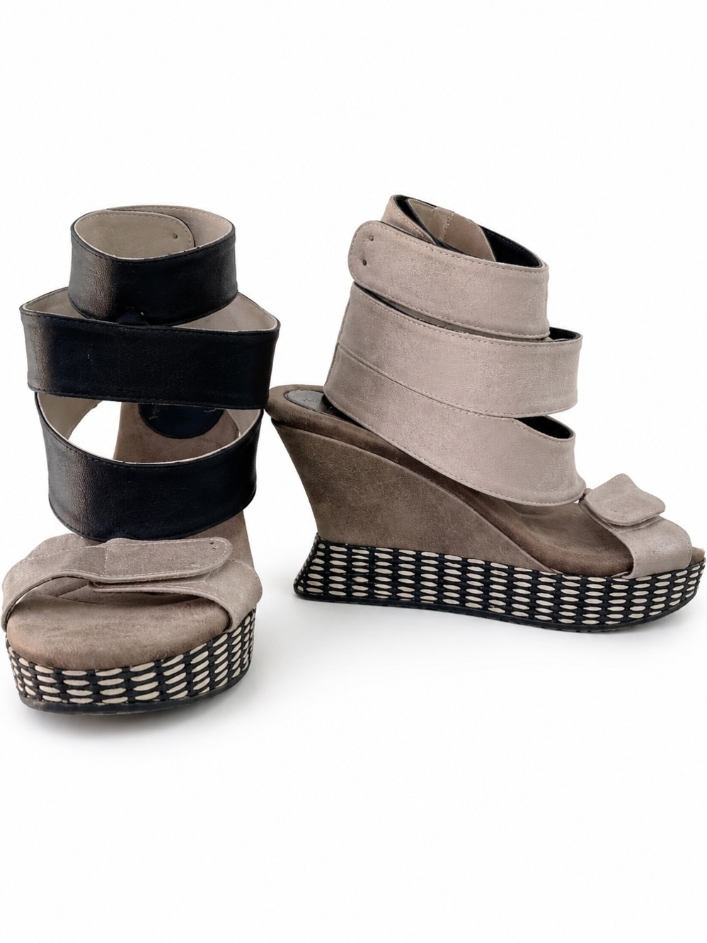 Modzori Reversible Wedge Sandals